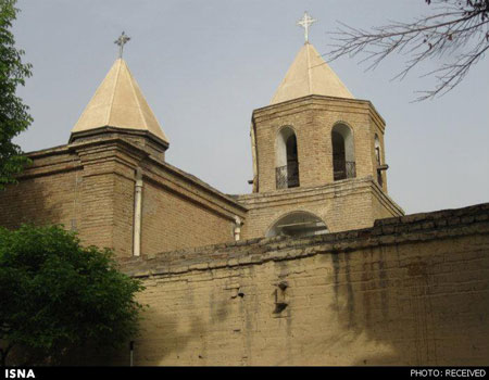 قدیمی‌ ترین کلیسای تهران نم کشید!