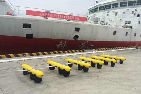 چین از زیردریایی‌های خودمختار خود رونمایی کرد