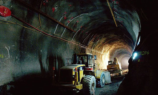 عکس: تونل 57 کیلومتری زیر کوههای آلپ