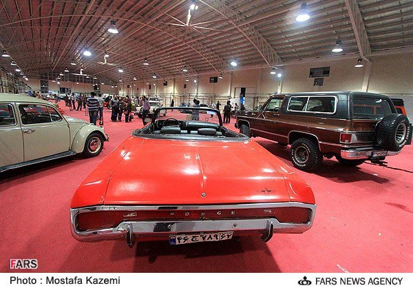 عکس: نمایشگاه خودروهای مدرن و کلاسیک