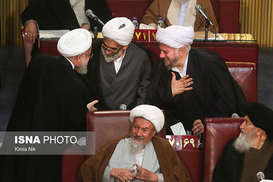 احوالپرسی روحانی و رئیسی در مجلس خبرگان