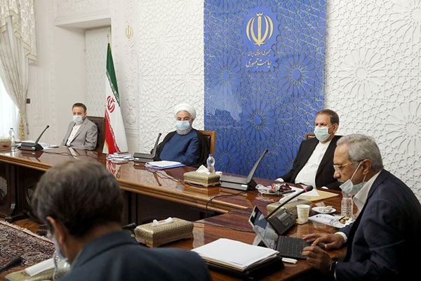 روحانی با ماسک در جلسه ستاد اقتصادی دولت