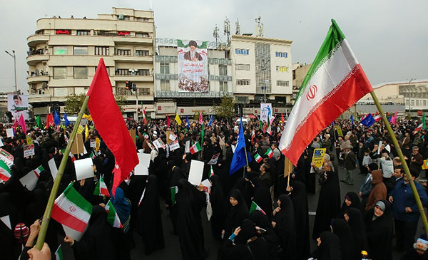 تجمع مردم تهران در اعتراض به حوادث اخیر