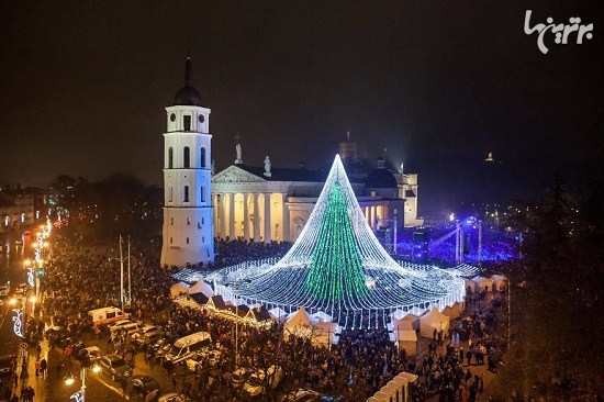 درخت کریسمس با 50 هزار لامپ در ویلنیوس