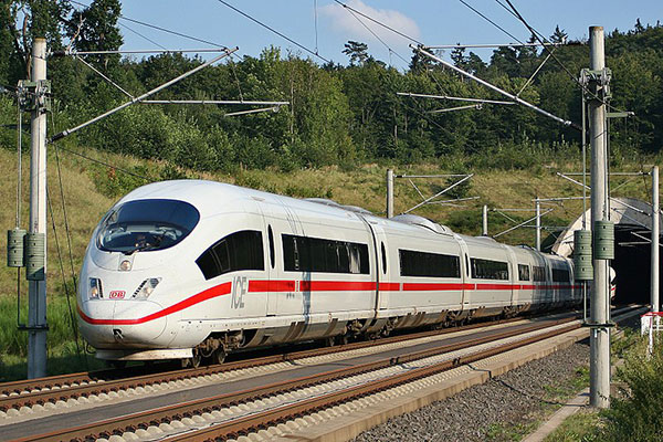 با سریع‌ترین قطارهای جهان آشنا شوید