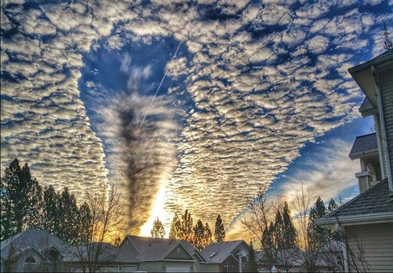 پدیده زیبای ابرهای حفره‌ دار +عکس