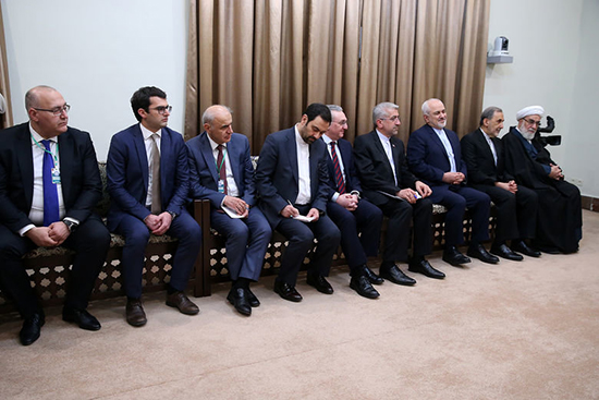 ظریف در دیدار نخست‌وزیر ارمنستان با رهبری