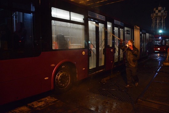 شستشو و ضدعفونی‌کردن اتوبوس‌های پایتخت