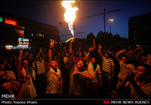 عکس: پایکوبی با طعم جام جهانی در شهر (2)