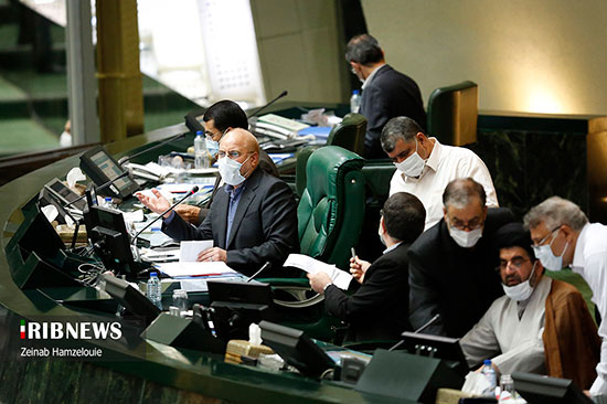 حاشیه‌های تصویری از جلسه علنی مجلس