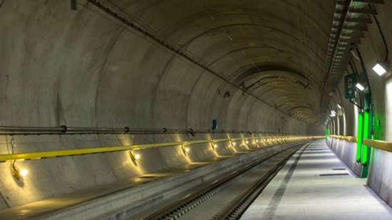 طولانی‌ترین تونل جهان +عکس