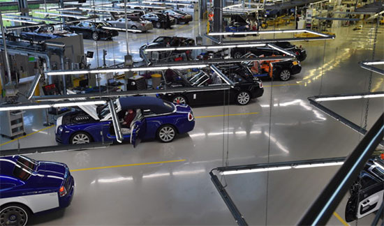 گشتی در کارخانه رولزرویس، لوکس ترین خودرو جهان