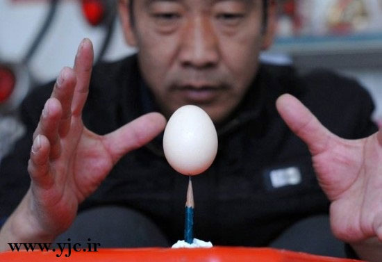 حرکت تعادلی باورنکردنی با تخم مرغ! +عکس