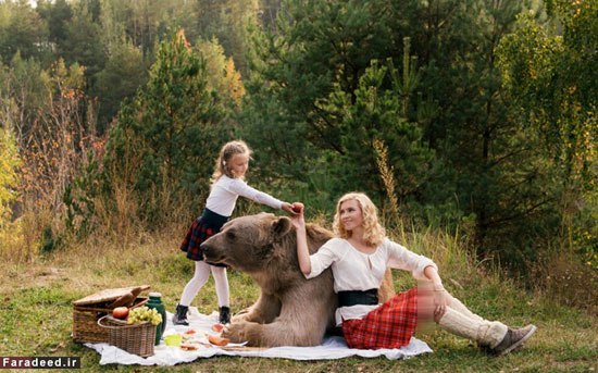 پیک‌نیک‌ مادر، دختر و خرس غول‌پیکر!