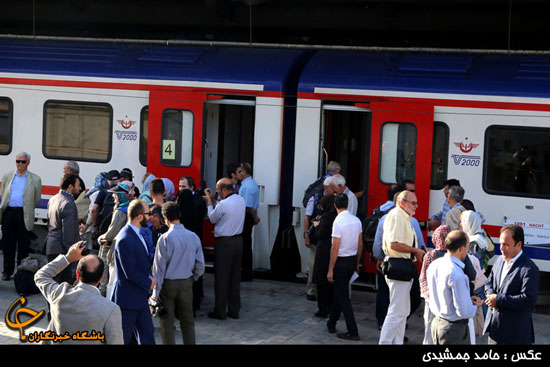 عکس: ورود قطار گردشگران اروپایی به تهران