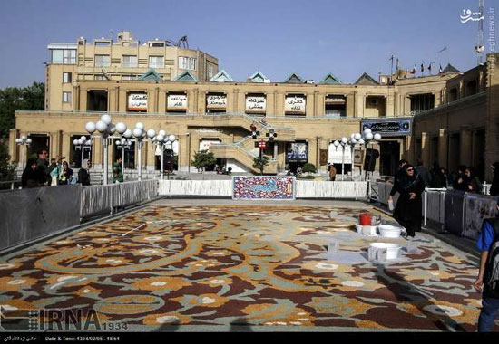عکس: فرش 100 مترمربعی در اصفهان