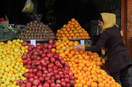 توزیع برنج، روغن، سیب و پرتقال با قیمت مصوب