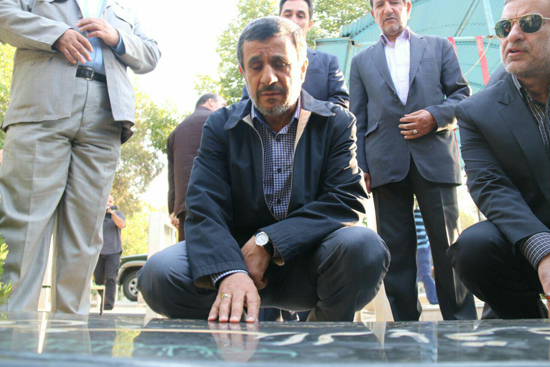 کسی به استقبال احمدی‌نژاد نرفت!