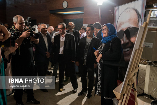 گردهمایی برای یک «نابغه‌ی ژنی» در تهران