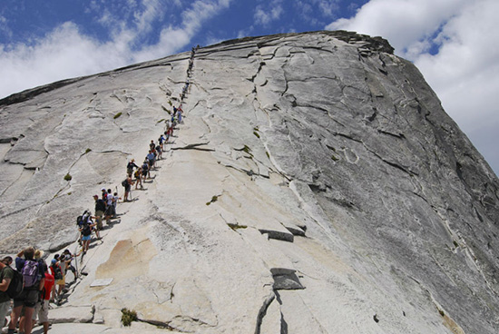 خطرناک ترین و صعب العبورترین مسیرهای کوهنوردی