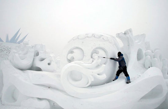 سازه‌های یخی شگفت‌آور جشنواره یخ چین
