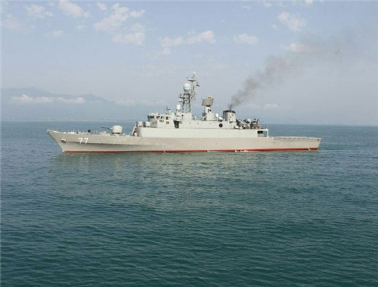 رژه نیروی دریایی ارتش در بزرگترین دریاچه جهان