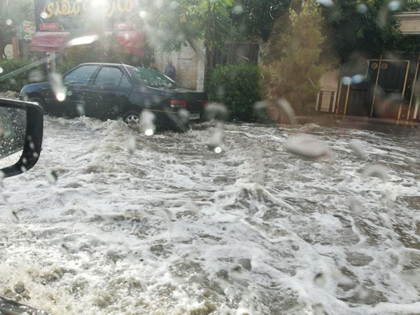 بارش باران سیل‌آسا؛ مشهد را آب برد