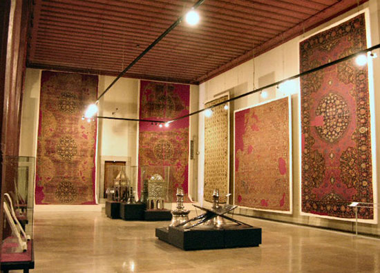 موزه فرش ایران؛ اصالت و هنر در یک قاب
