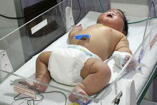 بزرگترین نوزاد تاریخ هند متولد شد +عکس