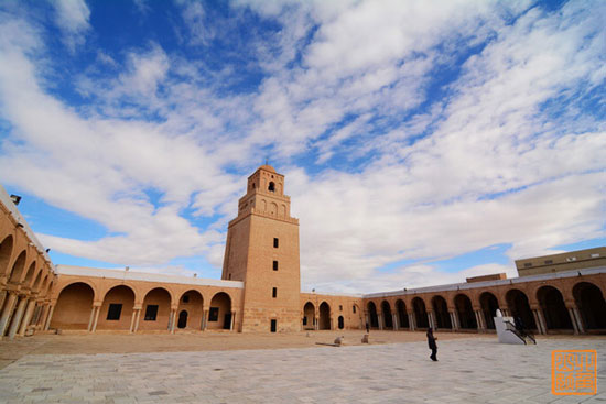 شهر مقدس مسلمانان در تونس +عکس