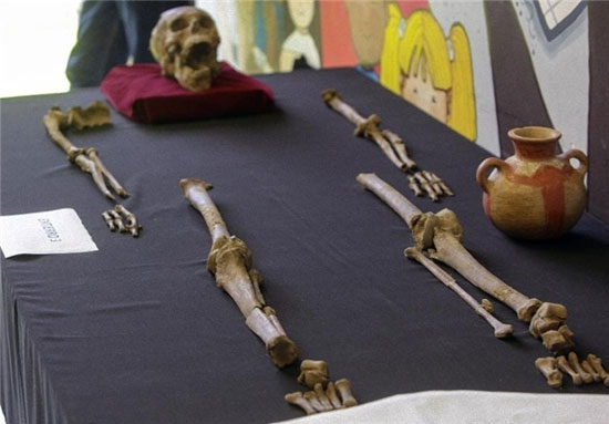 کشف اسکلت 1600 ساله انسان +عکس