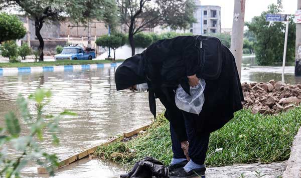 تصاویری از آب‌گرفتگی و سیلاب در آبادان