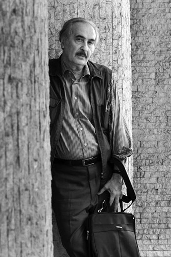 عکس: محمدعلی‌سپانلو، شاعر تهران