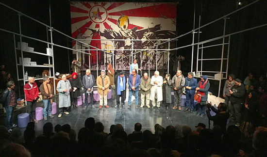 جشن «حرفه‌ای» کیانیان برای بهمنی‌های تئاتر