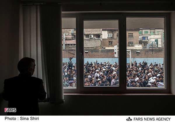 عکس هایی از تجمع طلاب تهرانی