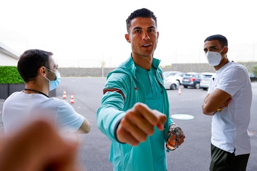 عکس جالب رونالدو در اردوی تیم ملی پرتغال