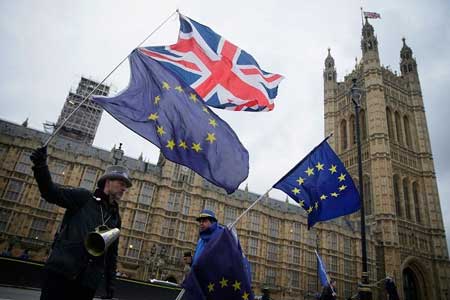 موافقت اتحادیه اروپا با خروج بریتانیا