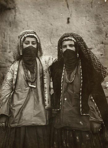 عکس دختران ایرانی یهود و ارمنی دوره قاجار