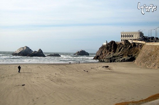 خانه ای روی صخره های ساحل سانفرانسیسکو