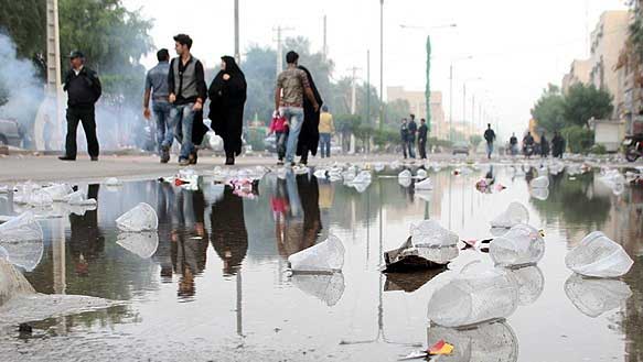 عزادار حسینی زباله نمی‌ریزد، او با فرهنگ است