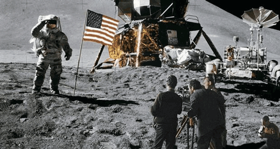 آیا ناسا فرود انسان روی ماه را صحنه‌سازی کرد؟