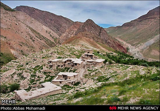 طبیعت بهاری روستای آب ملخ