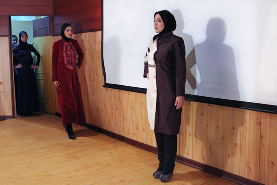 تکلیف لباس زنان ایرانی را روشن کنید!