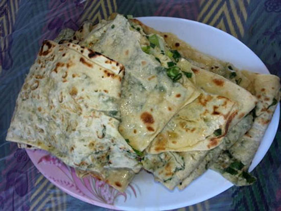 غذا‌های سنتی کرمانشاه؛ از دنده کباب تا آش عباسعلی