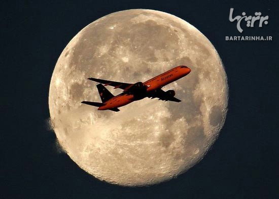 تصاویر بسیار زیبا از تقابل هواپیما و ماه!