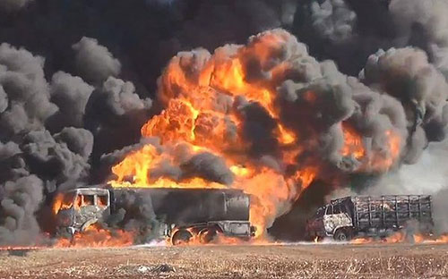 عکس: شکار تانکر نفت داعش توسط روسیه