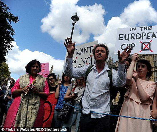 عکس: شورش بریتانیا به خاطر اتحادیه اروپا