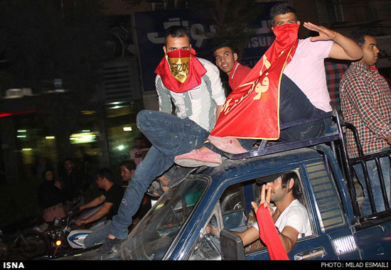 عکس: شادی و جشن خیابانی مردم اهواز