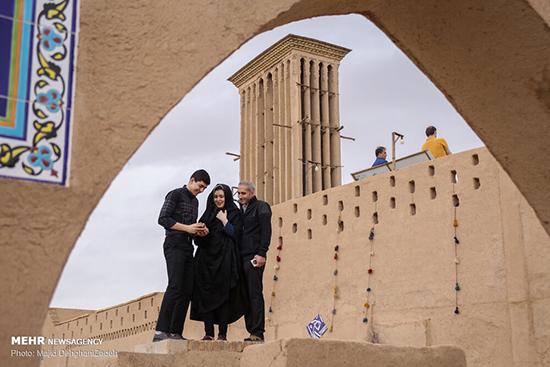 مسافران نوروزی در شهر تاریخی یزد