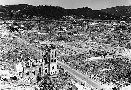 هیروشیما قبل و بعد از بمباران اتمی